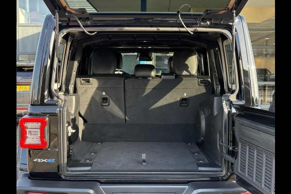 Jeep Wrangler Unlimited 4xe 380pk Sahara PHEV | Leder | Stoel- & Stuurverwarming | Navigatie | Afneembaar Dak |