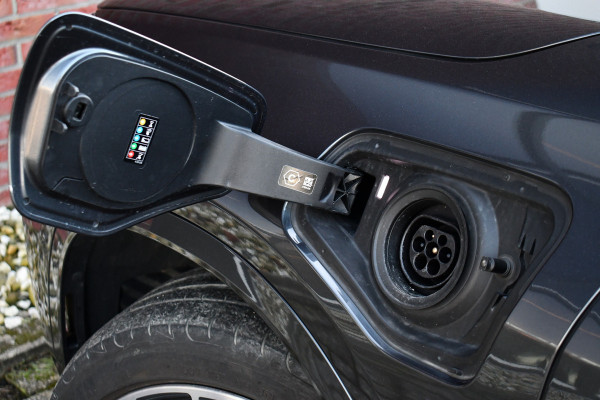 BMW X2 xDrive25e M-Sport Pano ACC H/K HUD El-zetels Camera Carplay