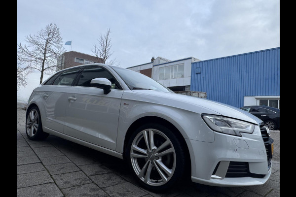 Audi A3 Sportback 30 TFSI Sport S Line Edition - Navigatie I Airco I Sport interieur & Velgen I PDC I Dealer onderhouden