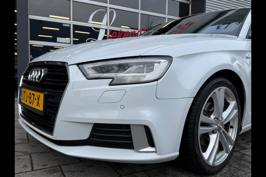 Audi A3 Sportback 30 TFSI Sport S Line Edition - Navigatie I Airco I Sport interieur & Velgen I PDC I Dealer onderhouden