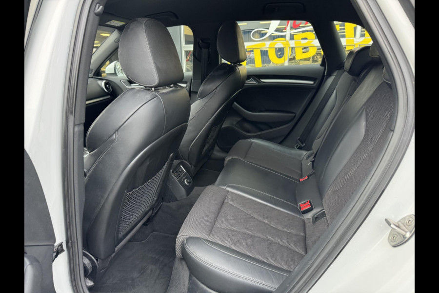 Audi A3 Sportback 30 TFSI Sport S Line Edition - Navigatie I Airco I Sport interieur & Velgen I PDC I Dealer onderhouden