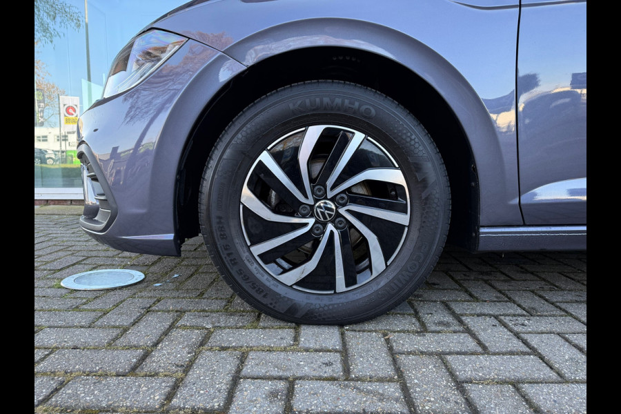 Volkswagen Polo 1.0 TSI Life Business - Automaat - Media Apple/Android - Parkeersensoren - Climate