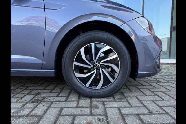 Volkswagen Polo 1.0 TSI Life Business - Automaat - Media Apple/Android - Parkeersensoren - Climate