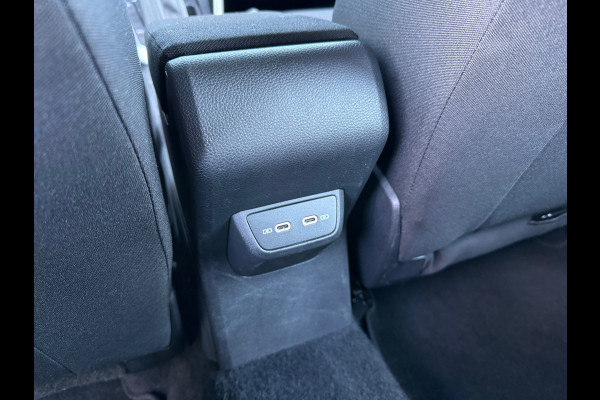 Volkswagen Polo 1.0 TSI Life Business - Automaat - Media Apple/Android - Parkeersensoren - Climate