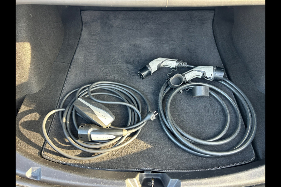Tesla Model 3 Standard RWD Plus 60 kWh 4X All Season Rijklaarprijs!