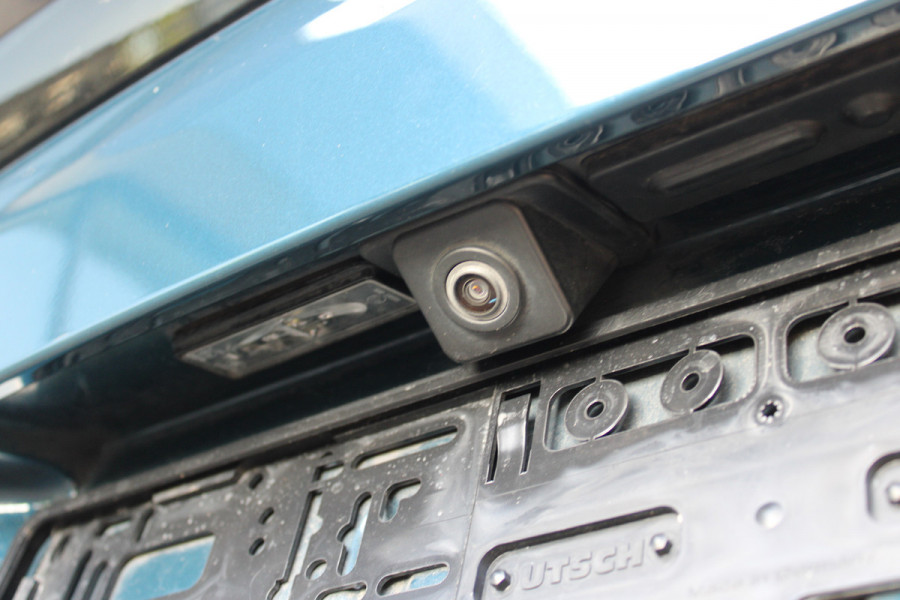 Peugeot 3008 1.6 HYbrid 225 Allure | Navigatie | Cruise control | Stoelverwarming | Led