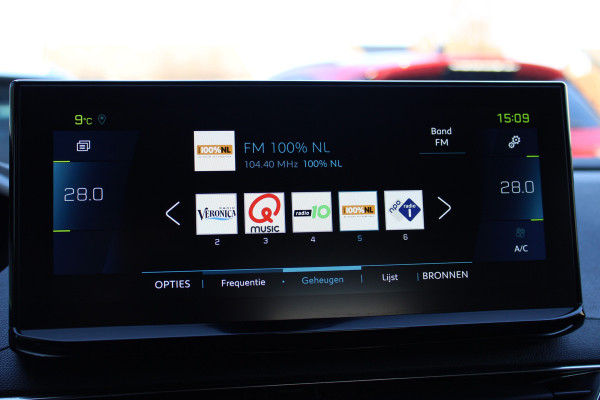 Peugeot 3008 1.6 HYbrid 225 Allure | Navigatie | Cruise control | Stoelverwarming | Led