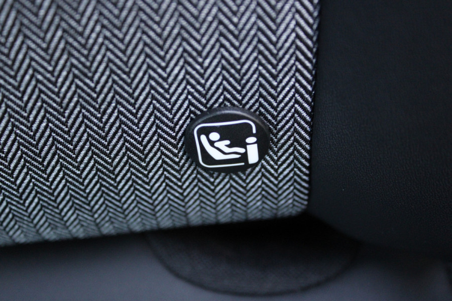 Peugeot 3008 1.6 HYbrid 225 Allure | Navigatie | Cruise control | Stoelverwarming | Led