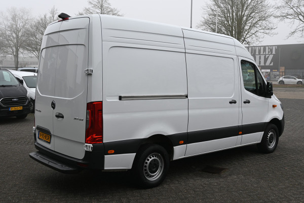 Mercedes-Benz Sprinter 317 CDI L2H2 Pro LED, Geveerde stoel, Navigatie met camera