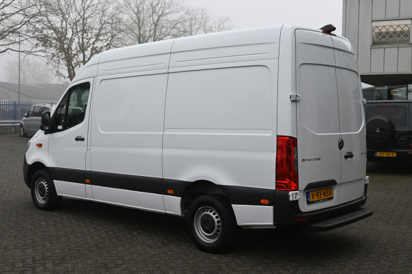 Mercedes-Benz Sprinter 317 CDI L2H2 Pro LED, Geveerde stoel, Navigatie met camera
