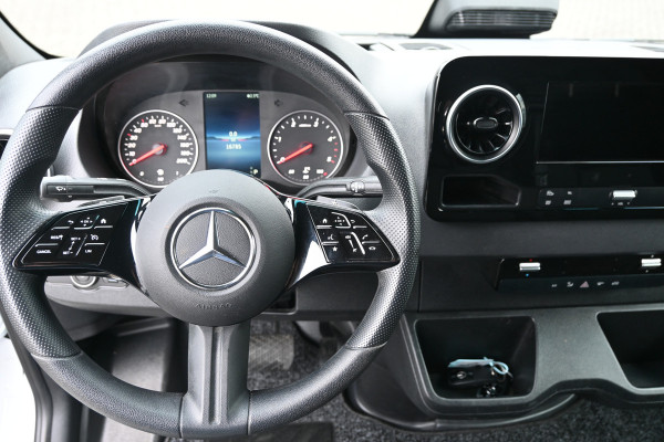 Mercedes-Benz Sprinter 317 CDI L2H2 Pro LED, Geveerde stoel, Navigatie met camera