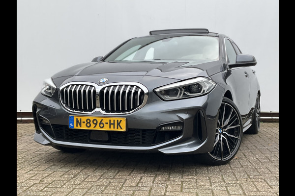 BMW 1-serie 120i M-Sport Automaat Pano.dak Leer Stoel/Stuurverw HUD Carplay Stoelverw Led VOL!