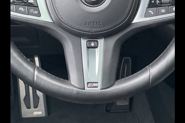 BMW 1-serie 120i M-Sport Automaat Pano.dak Leer Stoel/Stuurverw HUD Carplay Stoelverw Led VOL!