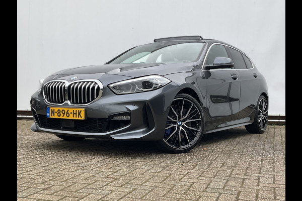 BMW 1-serie 120i M-Sport Automaat Pano.dak Leer Stoel/Stuurverw HUD Carplay Stoelverw Led VOL!