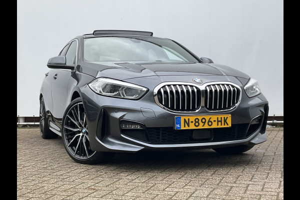 BMW 1-serie 120i M-Sport Automaat Pano.dak Leer Stoel/Stuurverw HUD Carplay Stoelverw Led VOL!