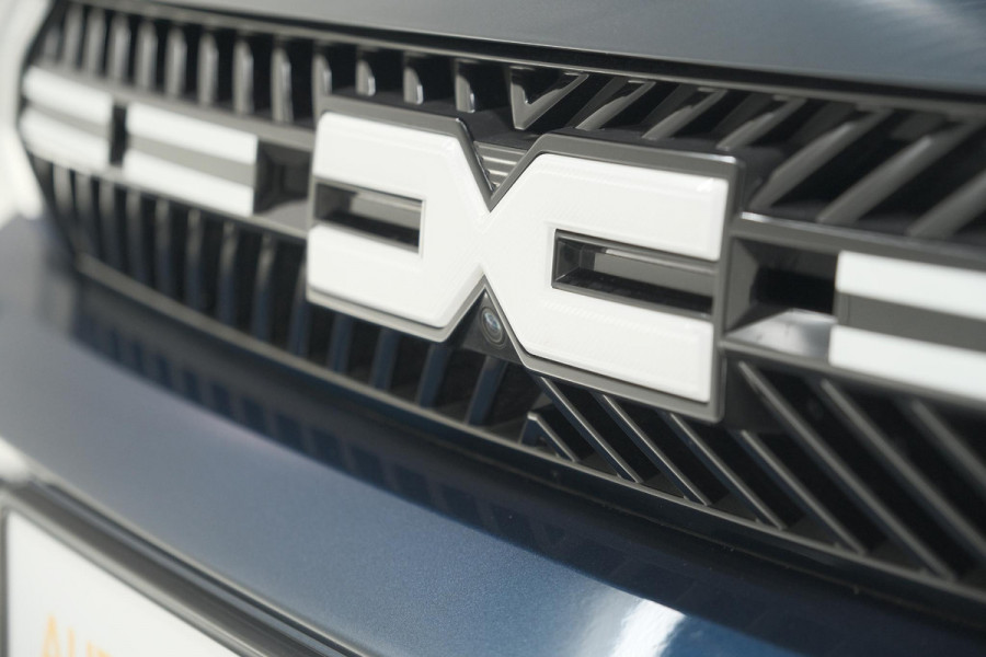 Dacia Bigster 1.8 Hybrid 155 Journey | 360 Camera | Pack Winter | Schuif-/Kanteldak | Elektronische Kofferklep | Adaptieve Cruise Control