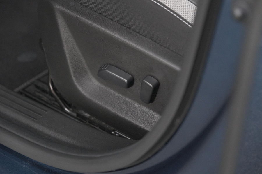 Dacia Bigster 1.8 Hybrid 155 Journey | 360 Camera | Pack Winter | Schuif-/Kanteldak | Elektronische Kofferklep | Adaptieve Cruise Control