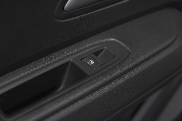 Dacia Bigster 1.8 Hybrid 155 Journey | 360 Camera | Pack Winter | Schuif-/Kanteldak | Elektronische Kofferklep | Adaptieve Cruise Control