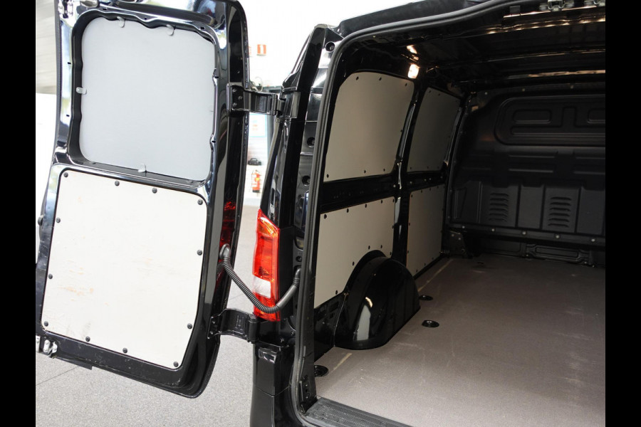 Mercedes-Benz Vito 114 CDI Automaat L2H1 Lang Navigatie Camera Cruise control Trekhaak Airco Euro6