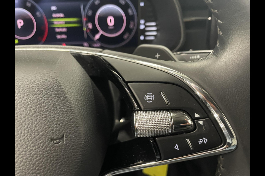 Škoda Kamiq 1.0 TSI Clever Aut Business Pakket Rijassisent Inductielader Navi Apple Carplay Amundsen Speakers Adaptieve Led Koplampen