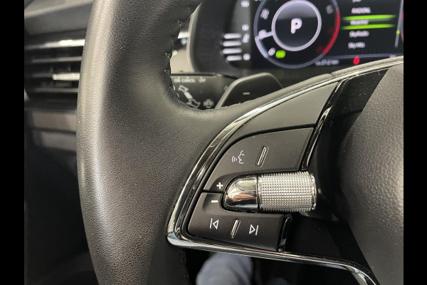 Škoda Kamiq 1.0 TSI Clever Aut Business Pakket Rijassisent Inductielader Navi Apple Carplay Amundsen Speakers Adaptieve Led Koplampen