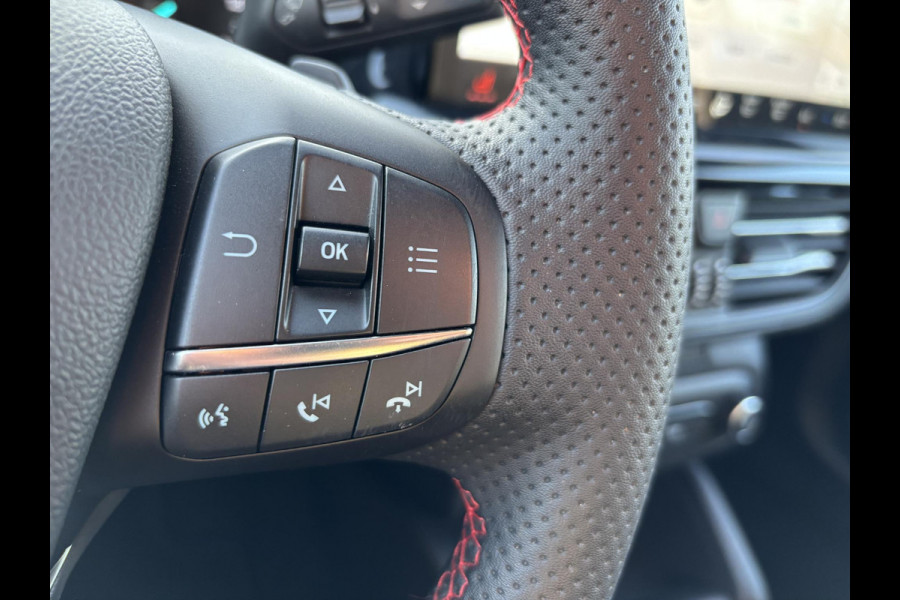 Ford FOCUS Wagon 1.5 EcoBlue ST Line Diesel Automaat! | Panoramadak | Winter Pack | Camera | BTW verrekenbaar