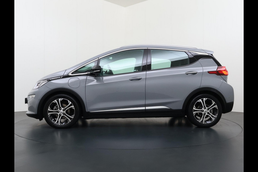 Opel Ampera-E Business executive 60 kWh Bose audio | Keyless | Dodehoek | Leer | Camera | Stoel- & stuurverwarming | 12 mnd BOVAG garantie |