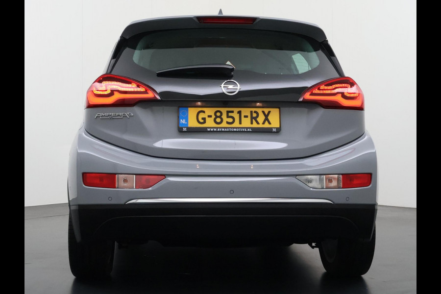 Opel Ampera-E Business executive 60 kWh Bose audio | Keyless | Dodehoek | Leer | Camera | Stoel- & stuurverwarming | 12 mnd BOVAG garantie |