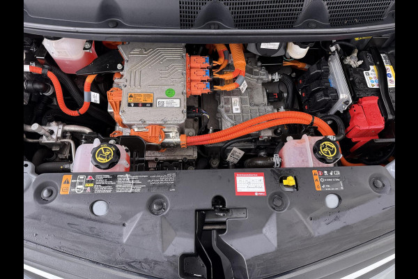 Opel Ampera-E Business executive 60 kWh Bose audio | Keyless | Dodehoek | Leer | Camera | Stoel- & stuurverwarming | 12 mnd BOVAG garantie |