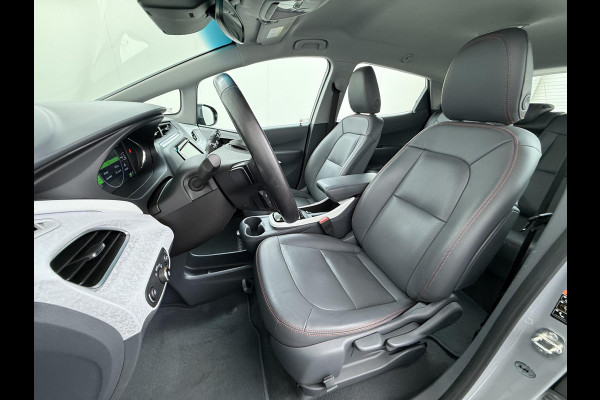 Opel Ampera-E Business executive 60 kWh Bose audio | Keyless | Dodehoek | Leer | Camera | Stoel- & stuurverwarming | 12 mnd BOVAG garantie |