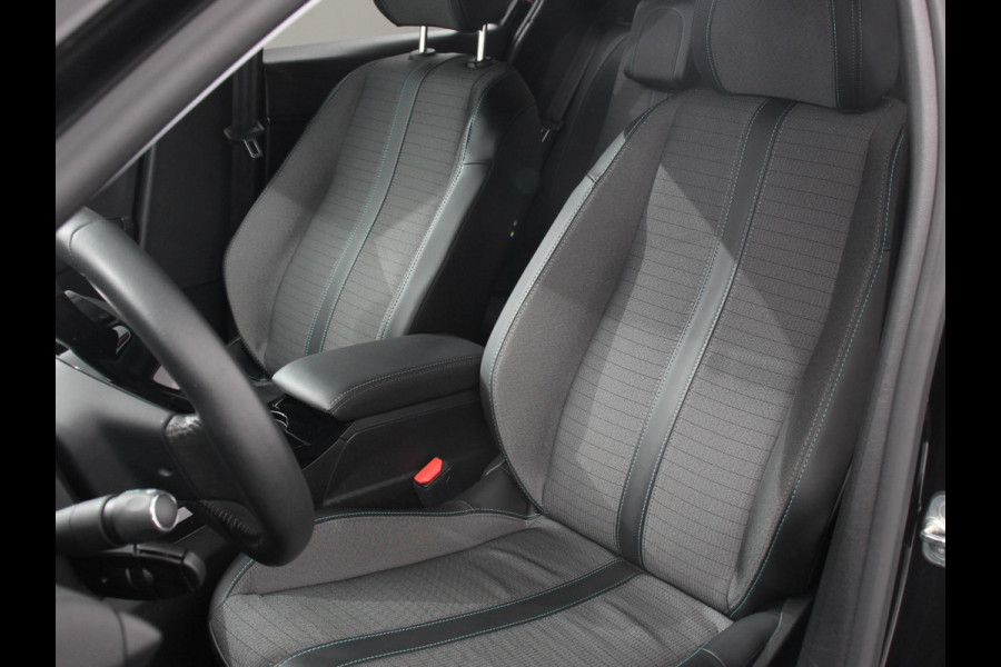 Peugeot e-208 EV Allure Pack 50 kWh Navigatie 3d Digitale Cockpit Camera Climate control Stoelverwarming