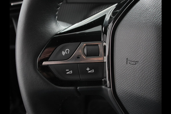 Peugeot e-208 EV Allure Pack 50 kWh Navigatie 3d Digitale Cockpit Camera Climate control Stoelverwarming