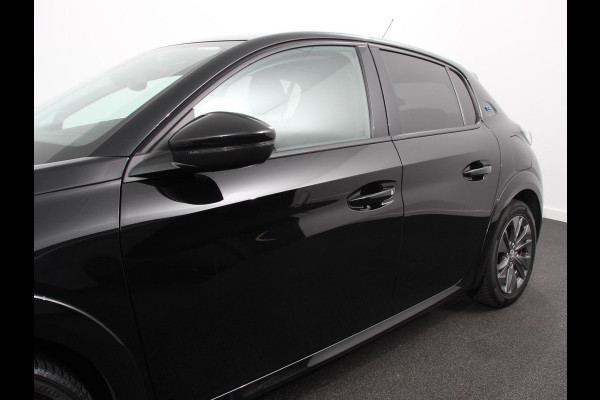 Peugeot e-208 EV Allure Pack 50 kWh Navigatie 3d Digitale Cockpit Camera Climate control Stoelverwarming