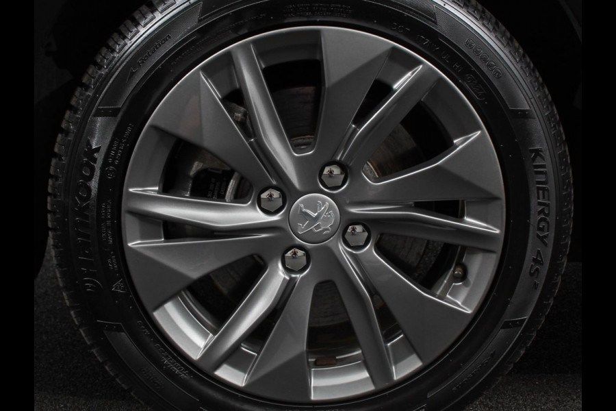 Peugeot e-208 EV Allure Pack 50 kWh Navigatie 3d Digitale Cockpit Camera Climate control Stoelverwarming