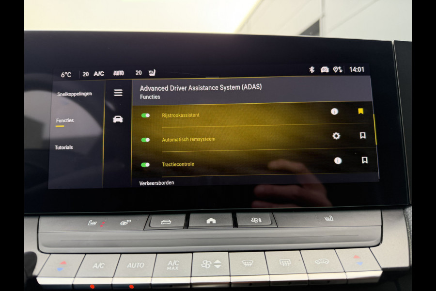 Opel Astra Sports Tourer 225pk Hybrid GSe (Keyless Entry - 360gr Camera - Stoel-/- stuurwielverwarming - LED - 18"- Adaptieve Cruise Contro