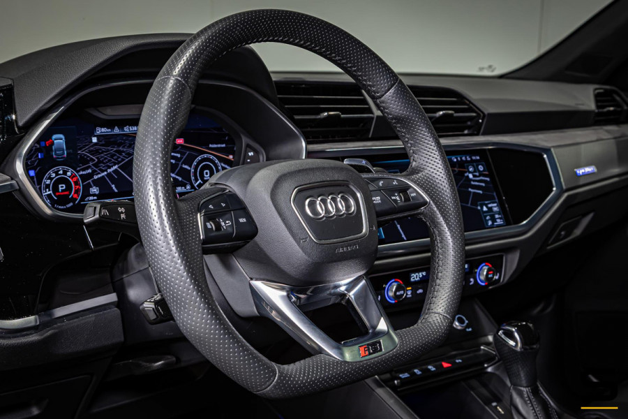 Audi Q3 Sportback TFSI RS|Pano|1eig|Miltek|Cam|RS-pakket