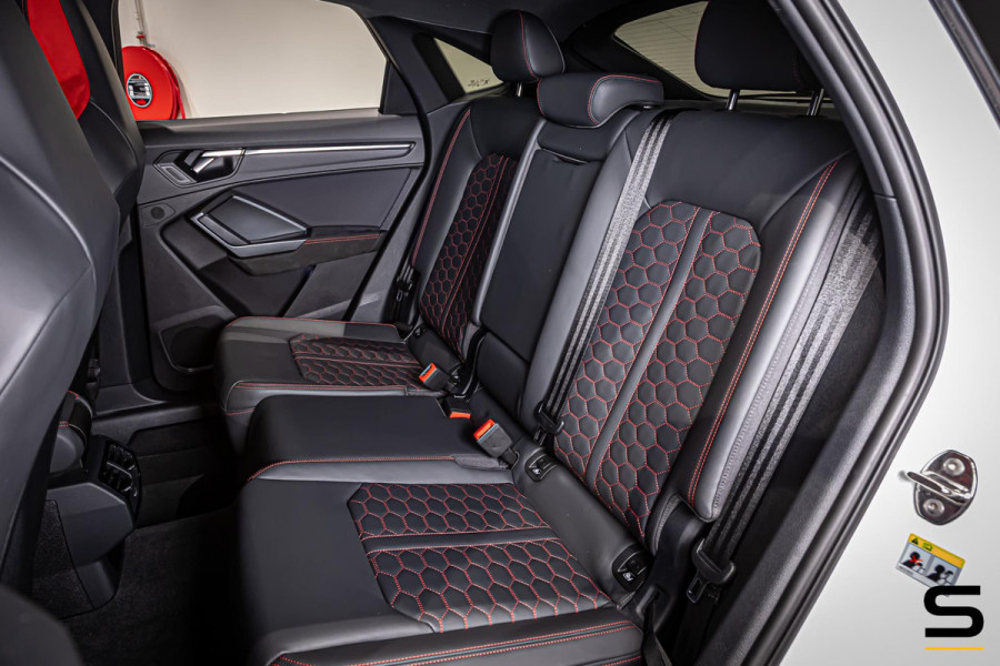 Audi Q3 Sportback TFSI RS|Pano|1eig|Miltek|Cam|RS-pakket