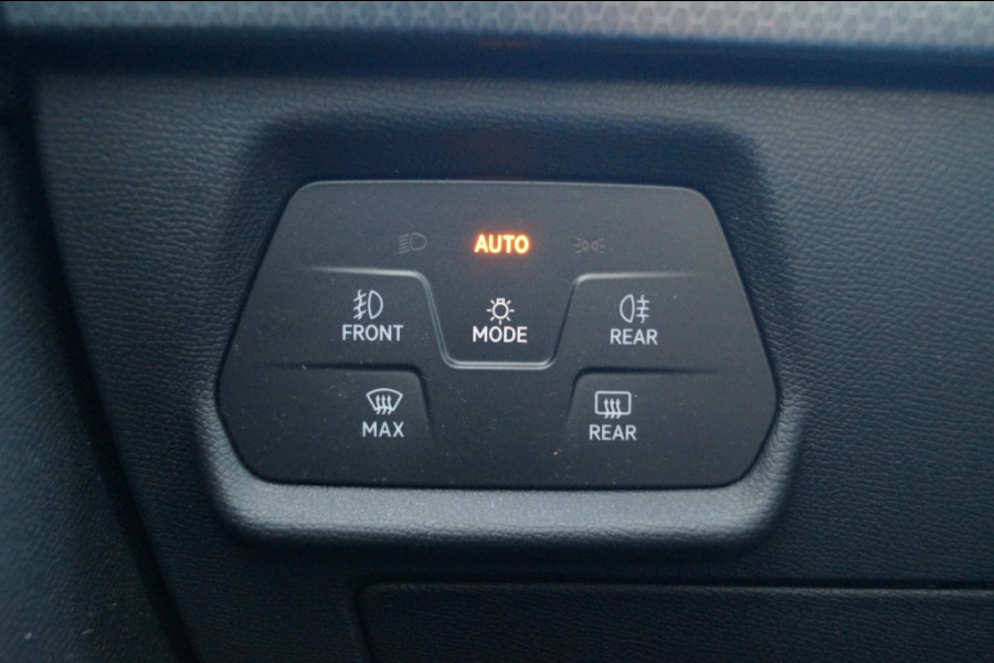 Seat Leon Sportstourer 1.0 TSI Style Business Intense -PANO-