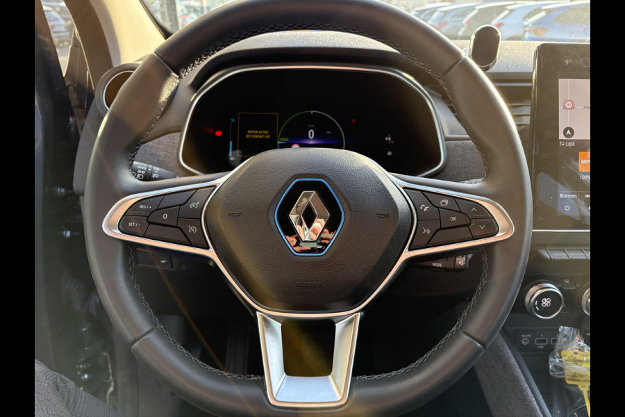 Renault ZOE R135 Intens 52 kWh | Accuhuur | DC Lader | Easy Link 9'' | Climate Control | Cruise Control | Achteruitrijcamera | Navi |