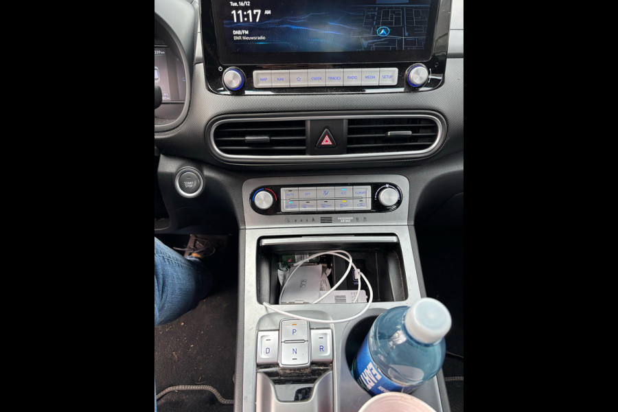 Hyundai Kona EV Comfort 64 kWh 204pk Adaptieve Cruise | Krell Audio | Achteruitrijcamera | Navigatie