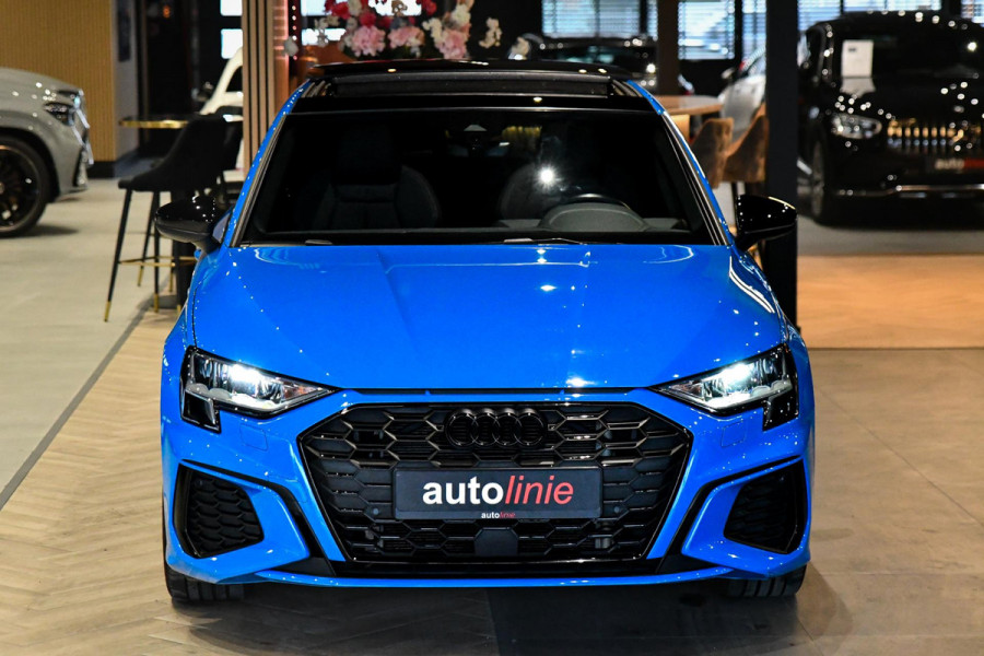 Audi A3 Sportback 45 TFSI e 3x S-Line Competition. Pano, ACC, Keyless, Sfeer, CarPlay!