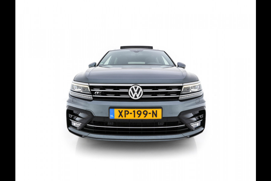 Volkswagen Tiguan Allspace 1.5 TSI R-line Highline Business (7-Pers.) (INCL-BTW) Aut * PANO | NAVI-FULLMAP | XENON | ALCANTARA | HEATED-ERGONOMIC-SPORTSEATS | KEYLESS | PRIVACY-GLASS | CAMERA | DAB | DIGI-COCKPIT | PDC | TOWBAR | ECC | 19"ALU*