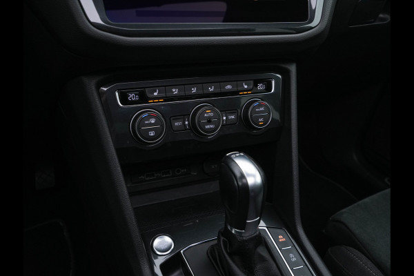 Volkswagen Tiguan Allspace 1.5 TSI R-line Highline Business (7-Pers.) (INCL-BTW) Aut * PANO | NAVI-FULLMAP | XENON | ALCANTARA | HEATED-ERGONOMIC-SPORTSEATS | KEYLESS | PRIVACY-GLASS | CAMERA | DAB | DIGI-COCKPIT | PDC | TOWBAR | ECC | 19"ALU*