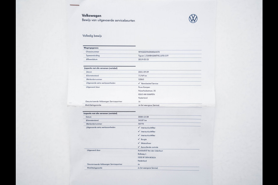 Volkswagen Tiguan Allspace 1.5 TSI R-line Highline Business (7-Pers.) (INCL-BTW) Aut * PANO | NAVI-FULLMAP | XENON | ALCANTARA | HEATED-ERGONOMIC-SPORTSEATS | KEYLESS | PRIVACY-GLASS | CAMERA | DAB | DIGI-COCKPIT | PDC | TOWBAR | ECC | 19"ALU*