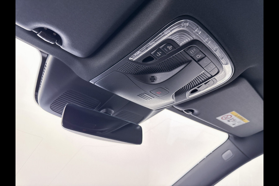 Mercedes-Benz V-Klasse 300d 4-MATIC Extra Lang AMG Avantgarde BPM-Vrij Dubbele Cabine 360 Graden Camera Elektrische Schuifdeuren Multibeam LED Adaptiev
