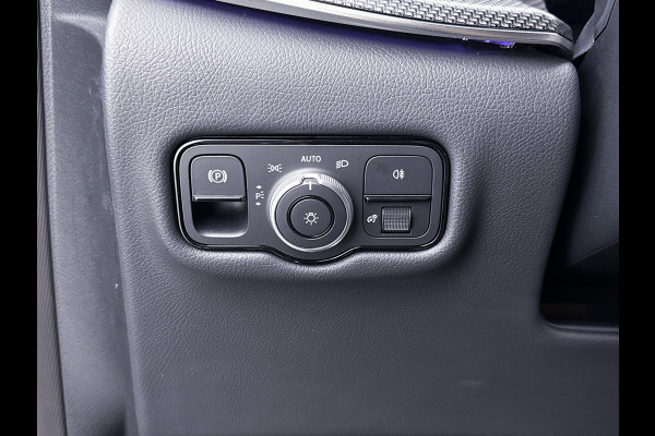 Mercedes-Benz V-Klasse 300d 4-MATIC Extra Lang AMG Avantgarde BPM-Vrij Dubbele Cabine 360 Graden Camera Elektrische Schuifdeuren Multibeam LED Adaptiev