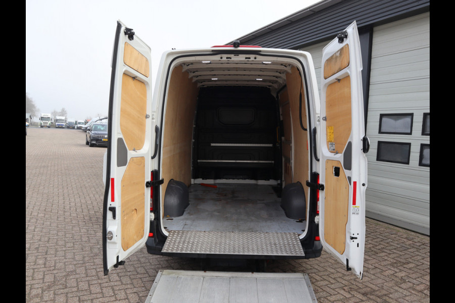 Volkswagen Crafter 2.0 TDI 177pk Automaat Euro 6 Laadklep Dhollandia - DSG