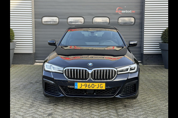 BMW 5 Serie 540d xDrive High Executive M-Sport | Panoramadak | 360* Camera | DAB | Elektrische Trekhaak |