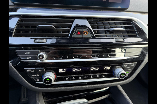 BMW 5 Serie 540d xDrive High Executive M-Sport | Panoramadak | 360* Camera | DAB | Elektrische Trekhaak |