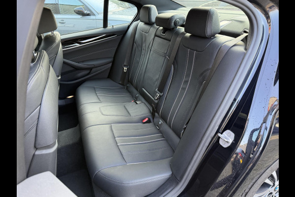 BMW 5 Serie 540d xDrive High Executive M-Sport | Panoramadak | 360* Camera | DAB | Elektrische Trekhaak |